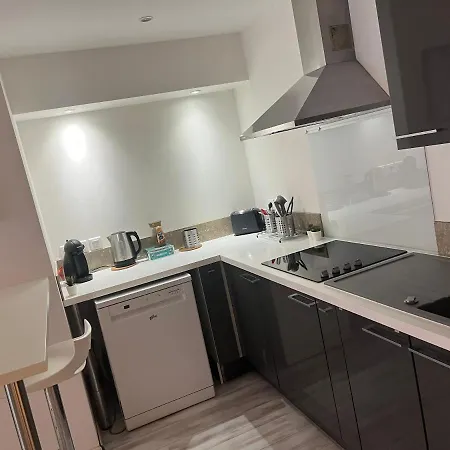 Le Jasmin Spacieux Hyper Centre /netflix Apartment
